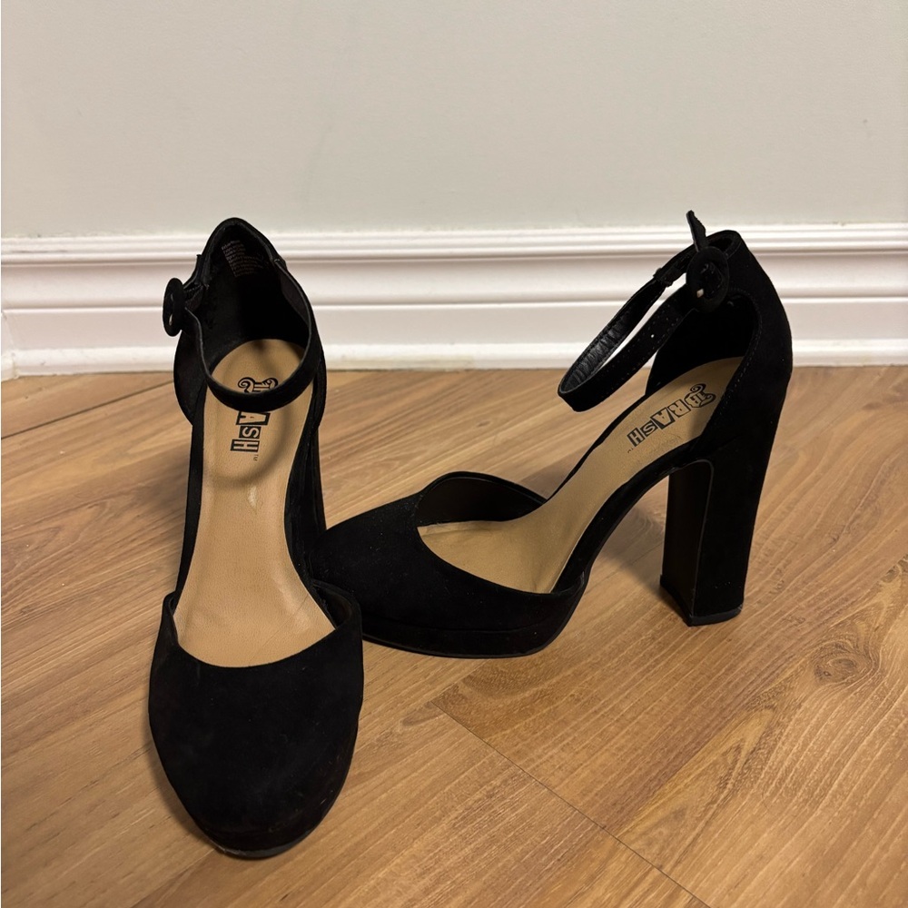 Brash Black Chunky Heel Suede Heels